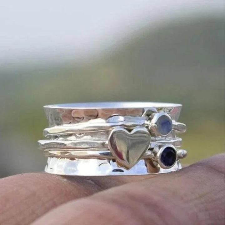 Zeitloser Handgefertigter Herz Ring