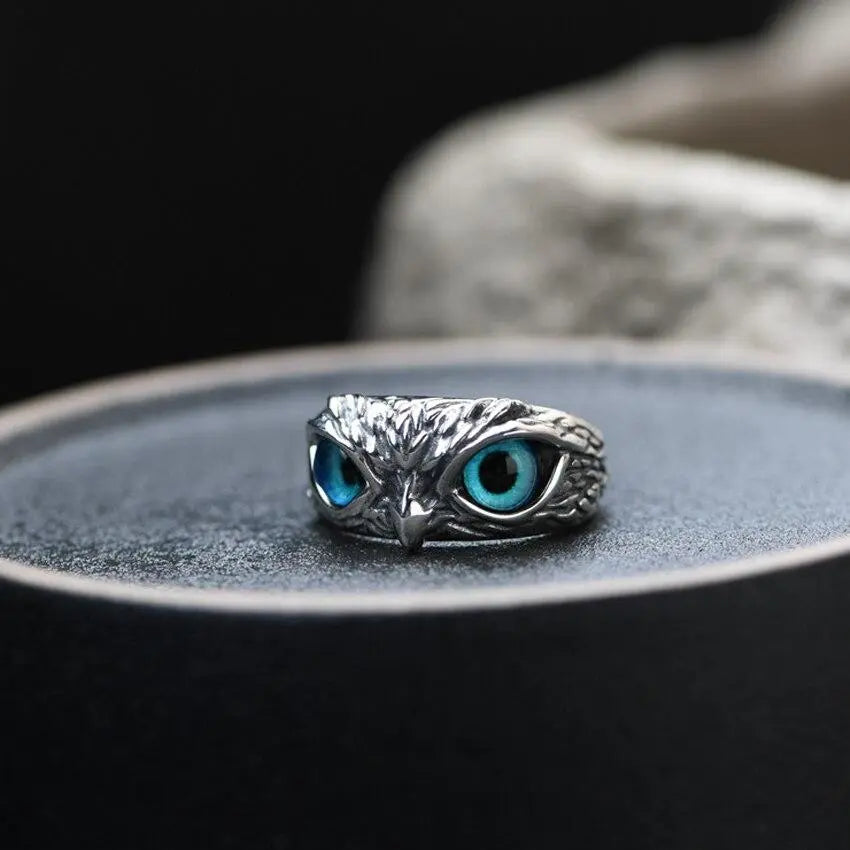 Verstellbarer Silberring Mit Opal Und Glückseulen Design