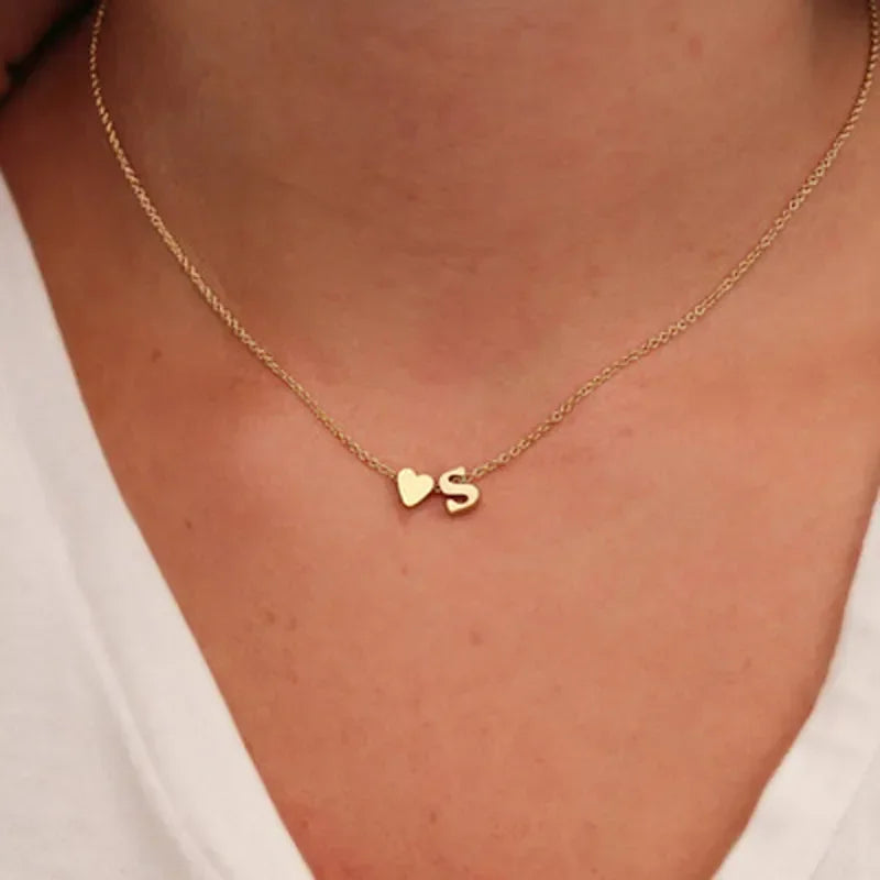 Elegante Gold Herz Initialen Halskette