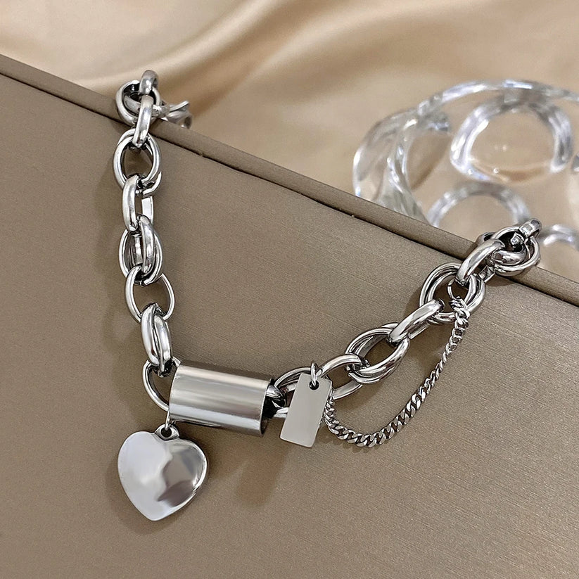 Zeitloses Goldenes Herz Armband, Massiv