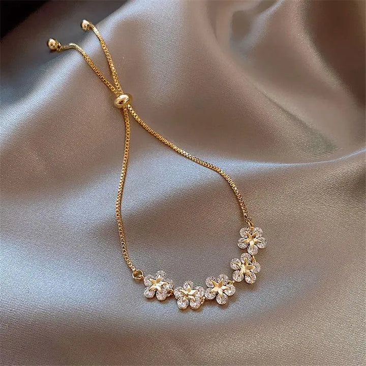 Kristall-Gänseblümchen-Armband in Gold