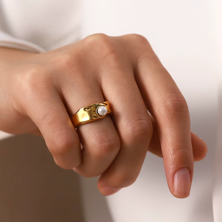 Eleganter Natürlicher Goldperlen Ring